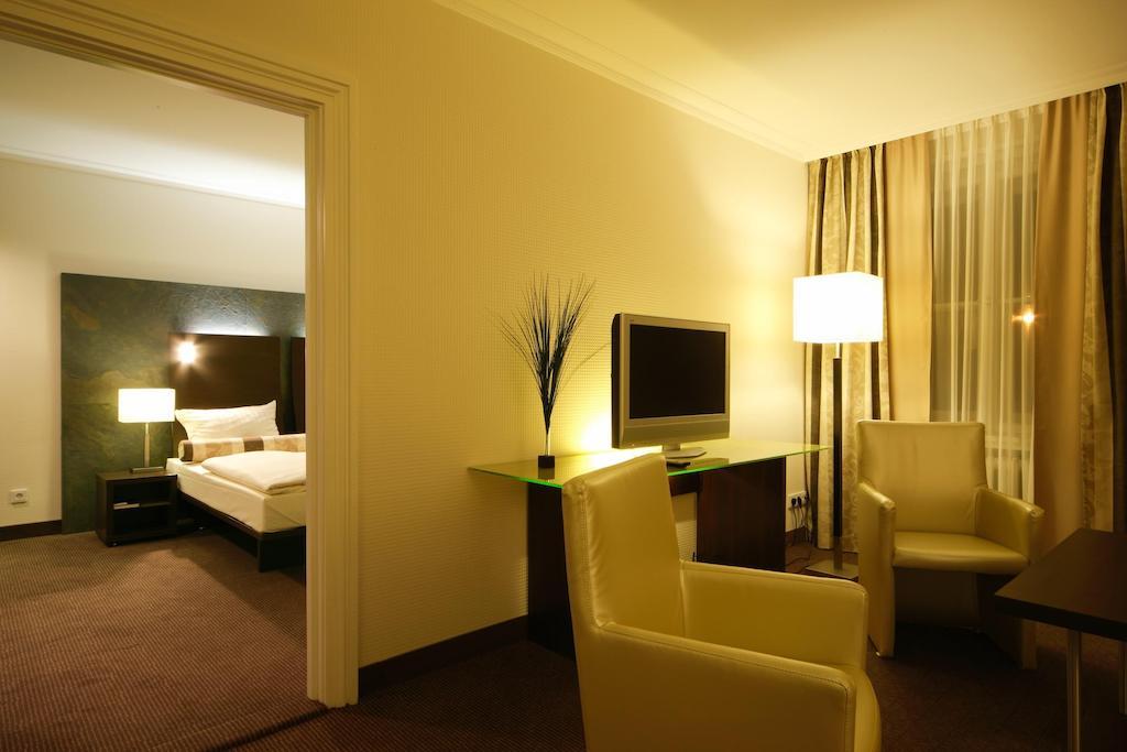 Hotel am See Salzgitter Kamer foto